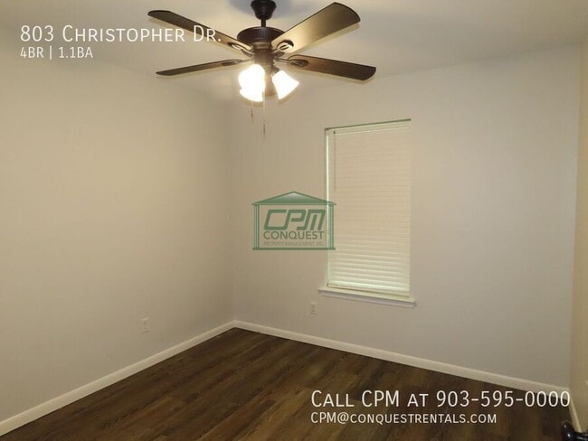 Building Photo - 803 Christopher St