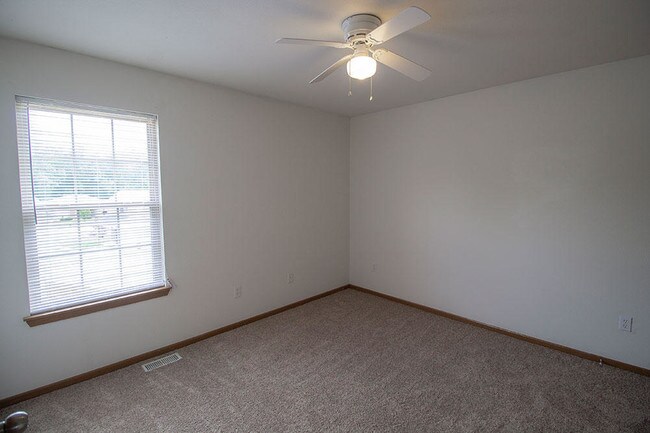 Building Photo - 1426 Greensboro Dr