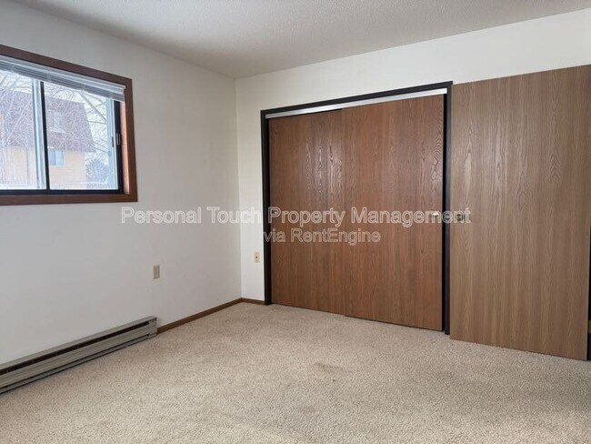 Building Photo - 1310 34th Ave S