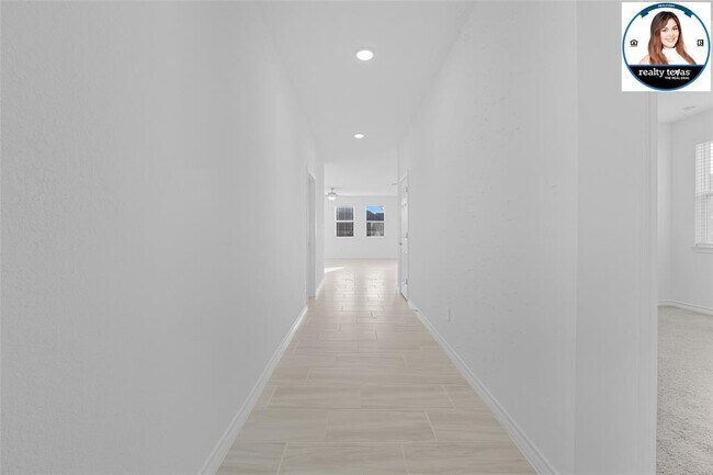 Building Photo - 215 Thurman Holt Rd