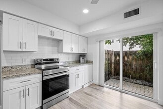 Building Photo - 6165 Old Court Rd