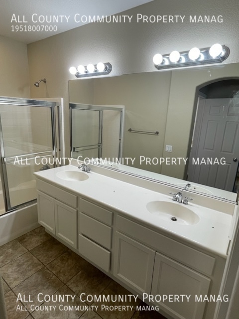 Building Photo - 2 Bedroom 2 Bathroom + Office Condo for Re...