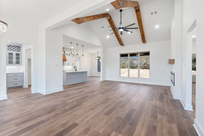 Building Photo - 19 Denali Dr