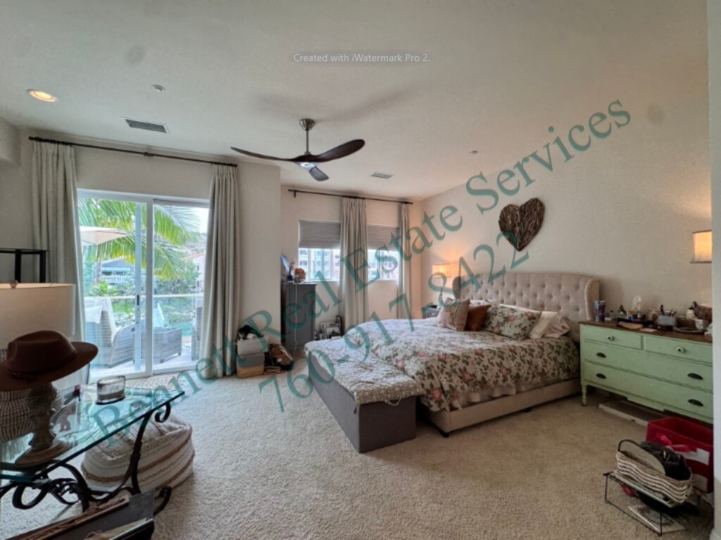 Building Photo - 4527 Cove Dr