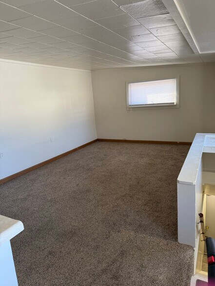 Building Photo - 279 Main St