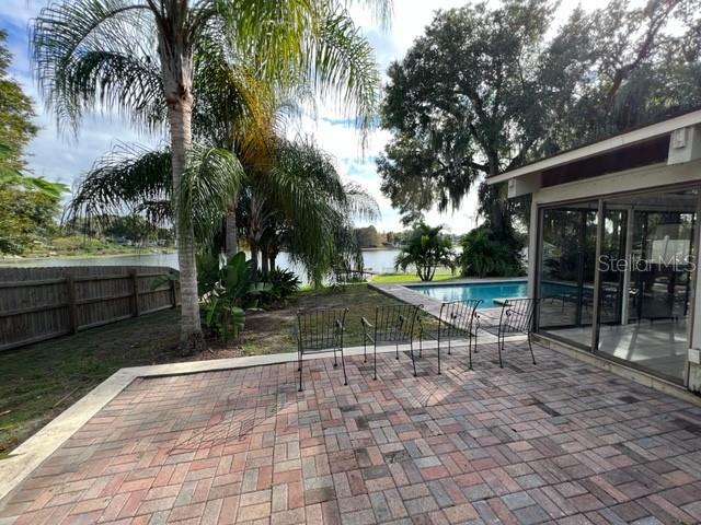 Building Photo - 2615 S Crystal Lake Dr
