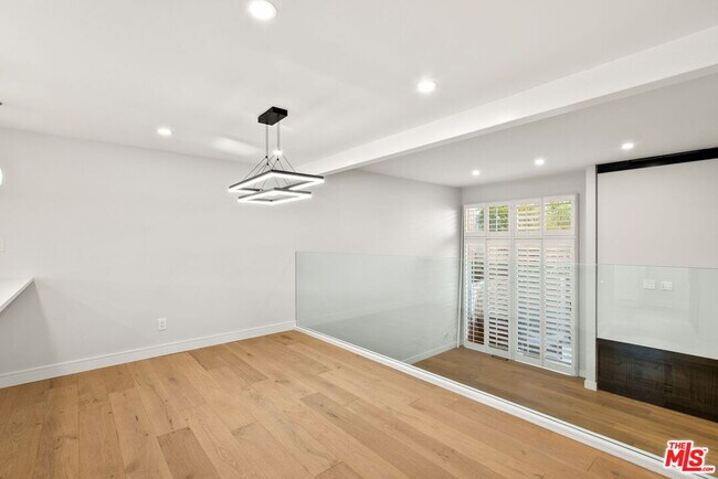 Building Photo - 4771 La Villa Marina