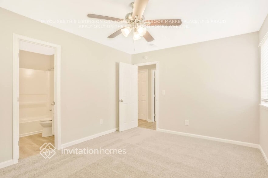 Building Photo - 6423 Van Eyck Way NW