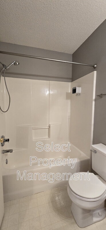 Building Photo - 606 Diamond Point Pl