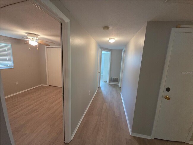 Building Photo - 4136 S Lockwood Ridge Rd