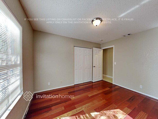 Building Photo - 1410 NW 47th Ave