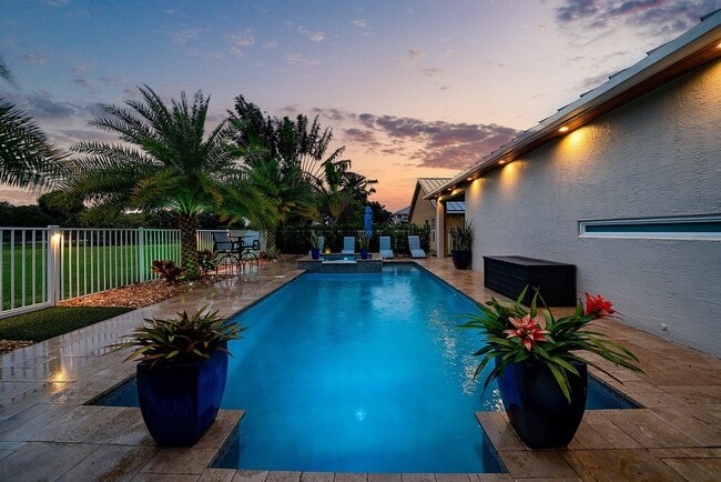 Building Photo - 494 Enfield Ct