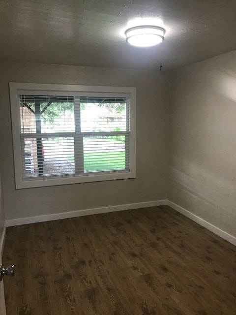 Building Photo - 725 Narregan St