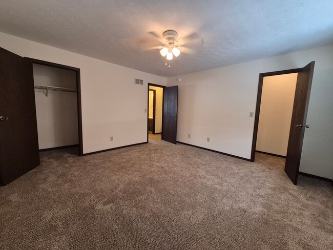 Building Photo - ScenicNW.2031