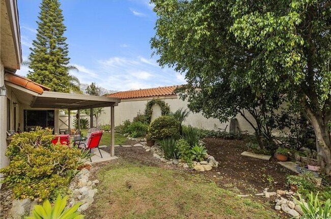 Building Photo - 1364 Orchard Cir