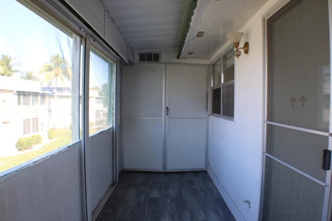 Building Photo - 89 Brittany Ln