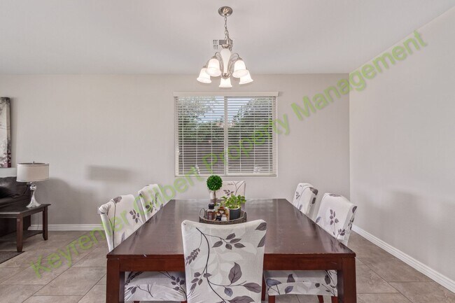 Building Photo - Beautiful Single-Story 3-Bed/3-Bath Home i...