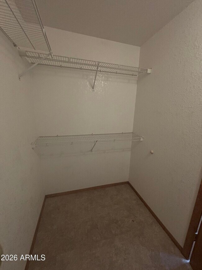 Building Photo - 1461 W Foy Dr