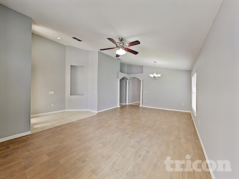 Building Photo - 13260 Early Frost Cir