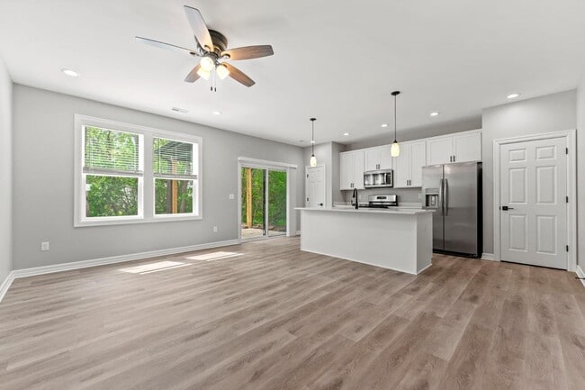 Building Photo - 11532 Willowbrook Rd