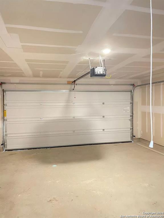 Building Photo - 10538 Varmus Dr
