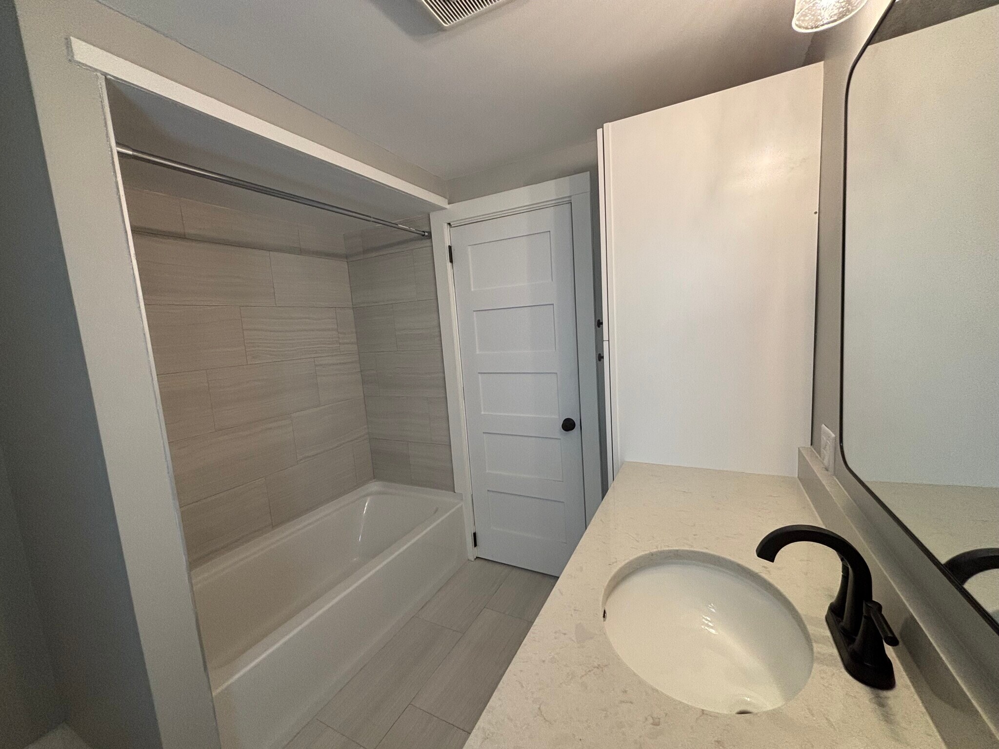 Shower - 82 North St