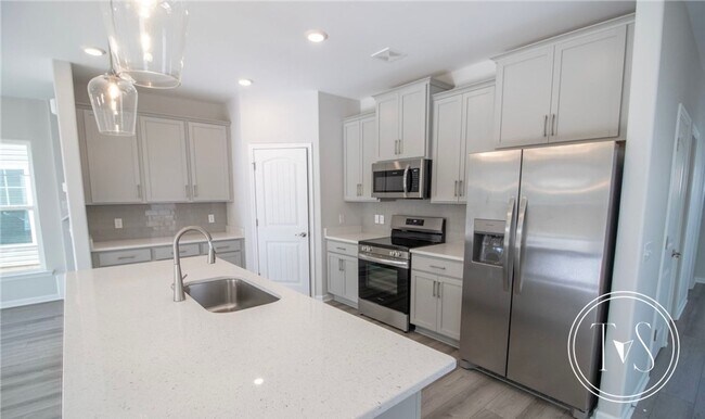Building Photo - 254 Flagler Dr