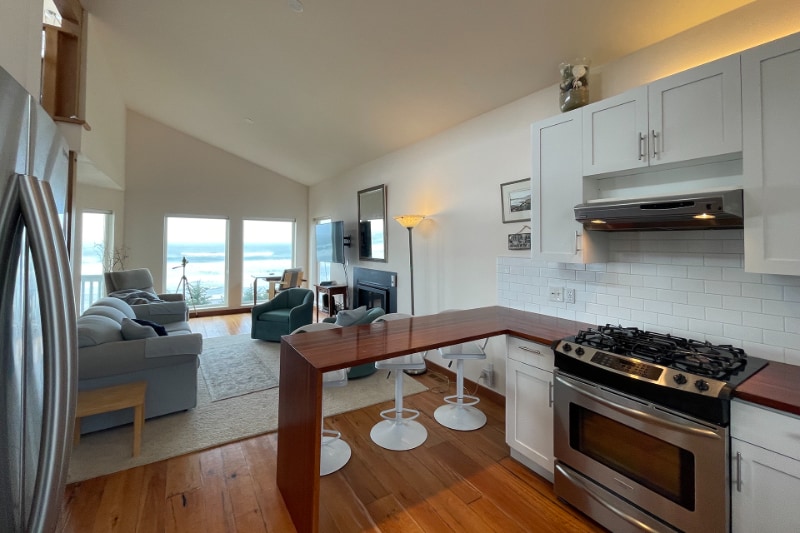 Building Photo - 6437 NW Finisterre Ave