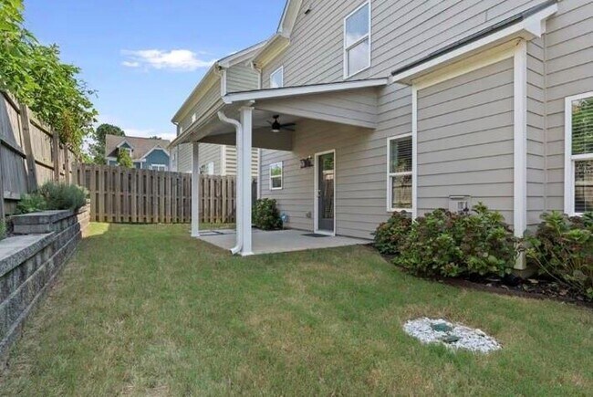 Building Photo - 1063 Johnson Grove