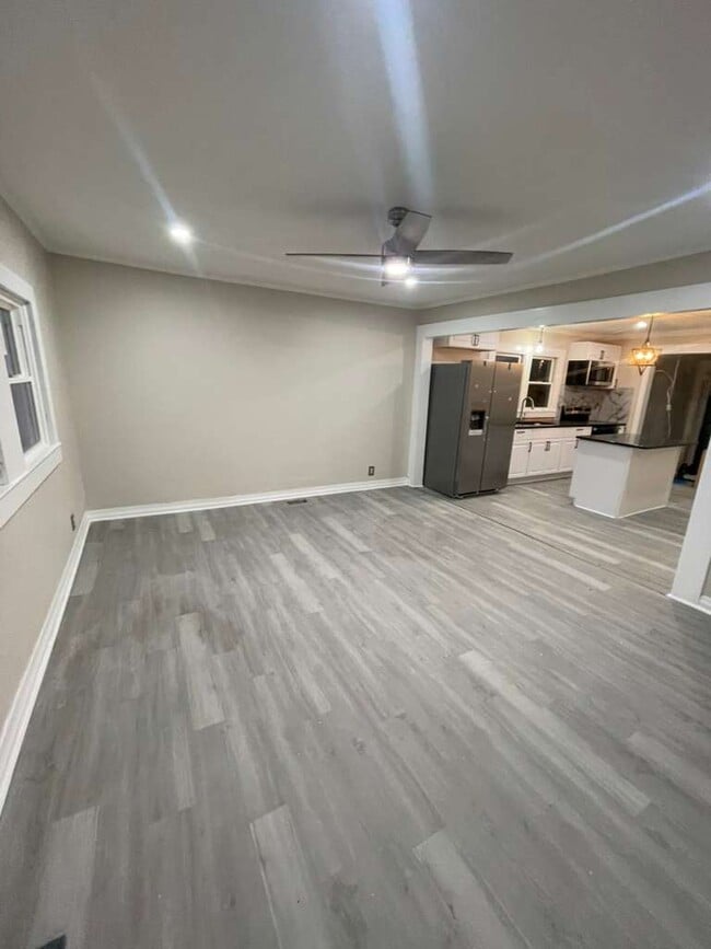 Building Photo - Concord