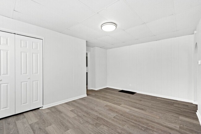 Building Photo - Stunning 2 bedroom home in Homestead available June 15!