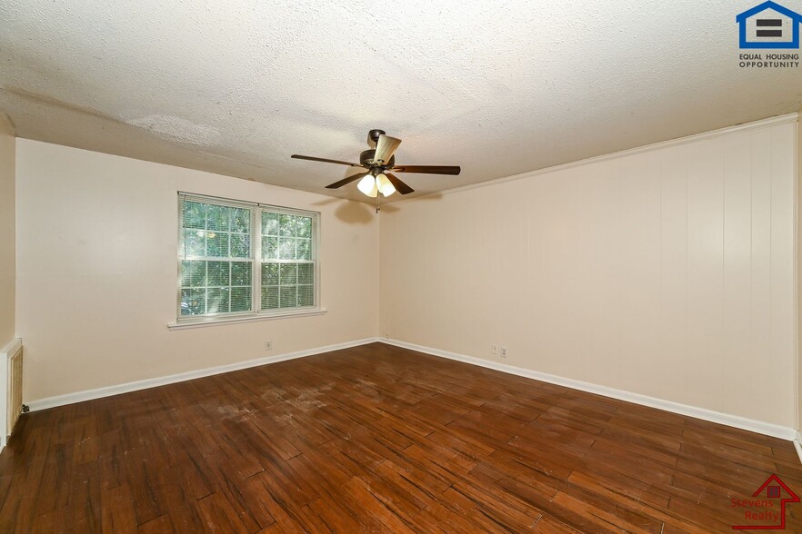 Building Photo - 441 Harding Pl