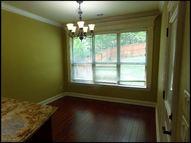 Building Photo - 111 Chelle Ln