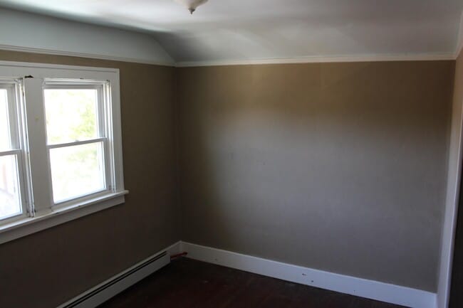 Building Photo - 818 D St