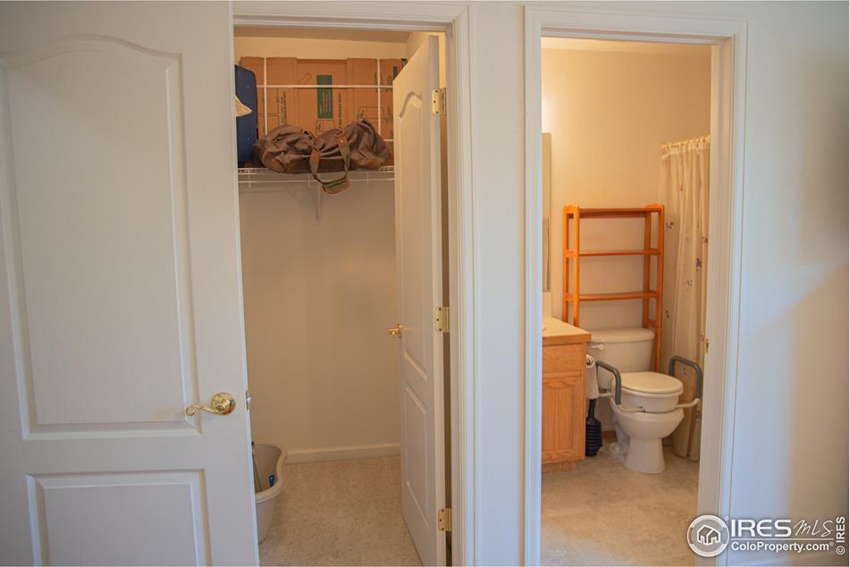 Building Photo - 1371 Saginaw Pointe Dr