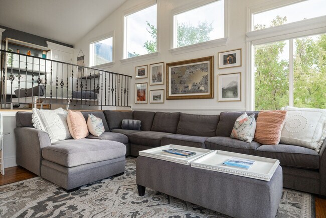 Building Photo - 10098 Wasatch Blvd