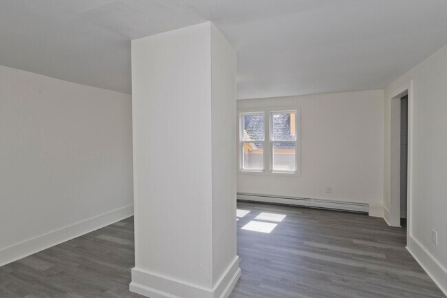 Building Photo - 22-24 Highland Ave