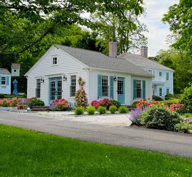 Primary Photo - 2 Grove St