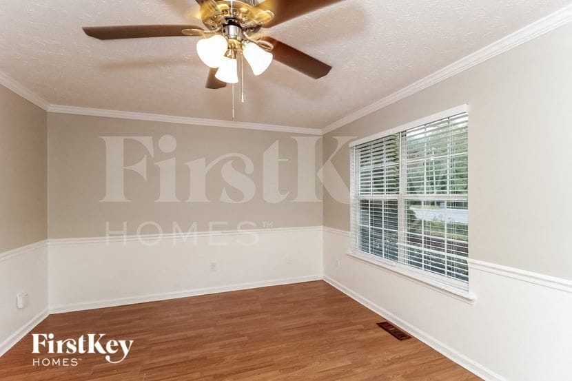 Building Photo - 105 Tanner Dr