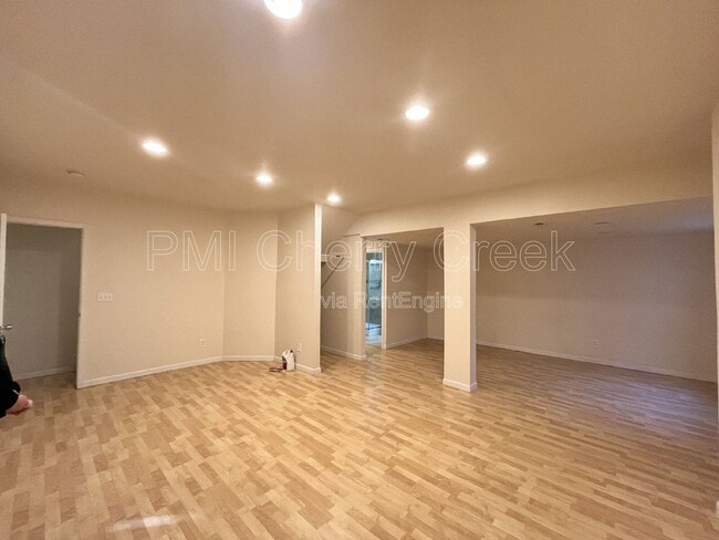 Building Photo - 5271 Canyon View Dr