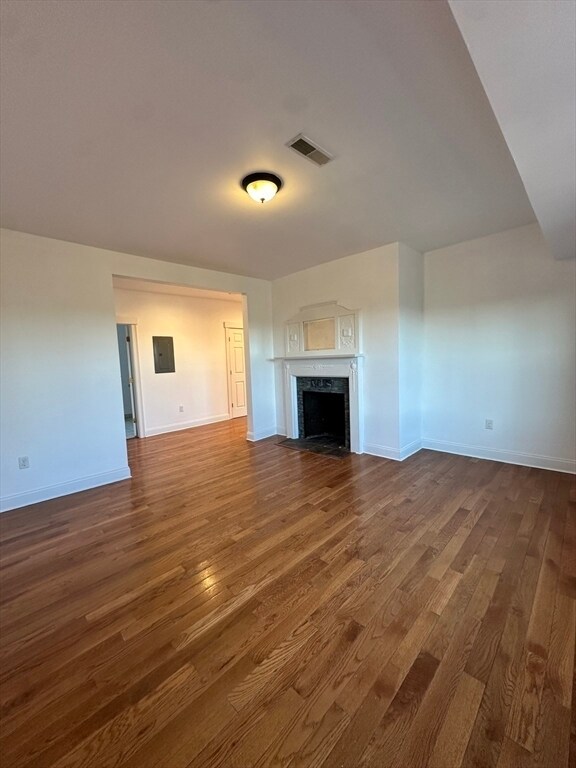 Building Photo - 283 Broadway Rd