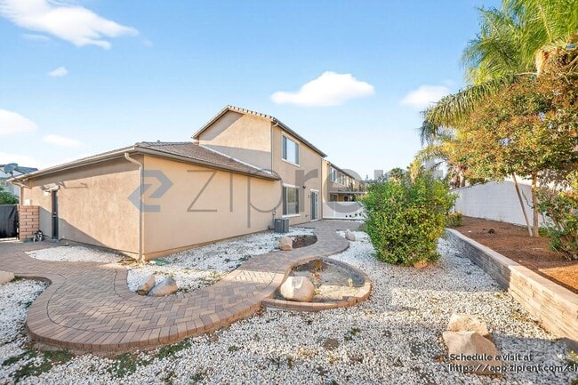 Building Photo - 5746 Brianhead Dr