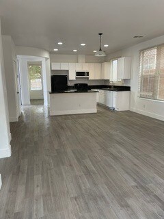 Building Photo - 5929 Tamarack Lodge Ln
