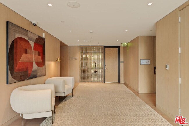 Building Photo - 2025 Ave of the Stars