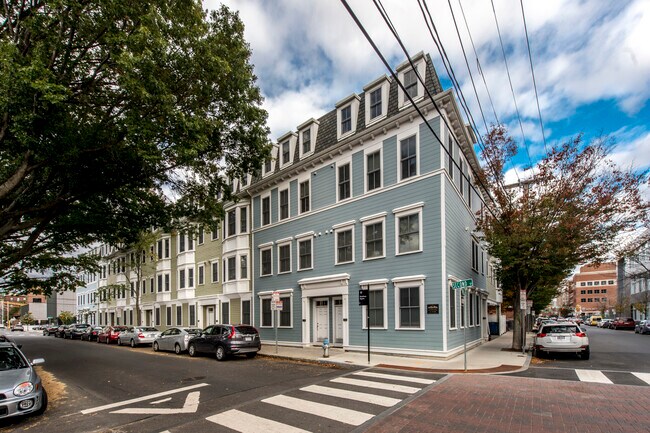 Building Photo - 111 2nd St