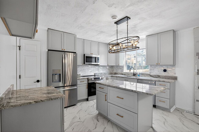 Building Photo - 11302 Golden Eagle Pl