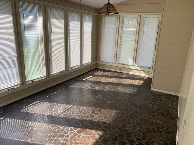 Building Photo - 2751 Lail Rd