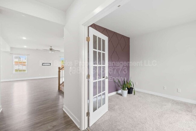 Building Photo - 7067 Waterwheel St SW