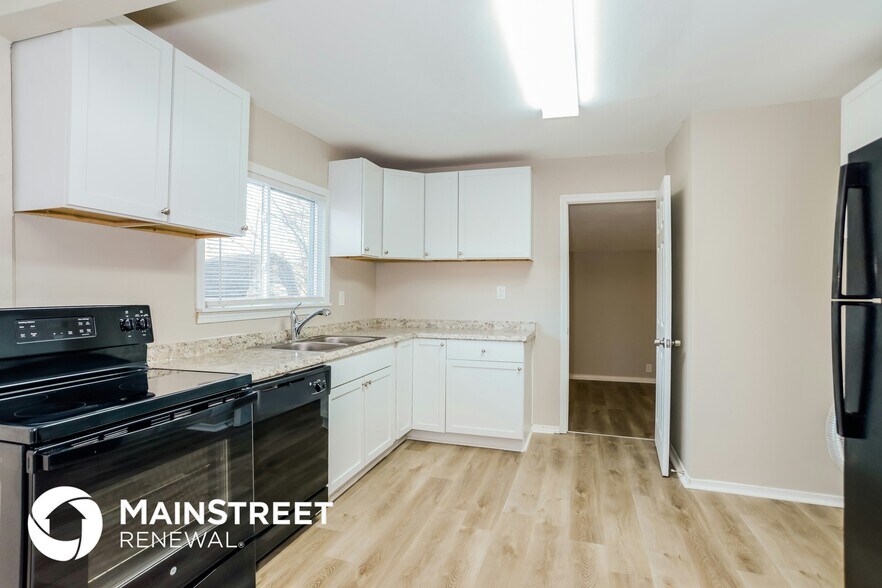 Building Photo - 1004 S Brockway St