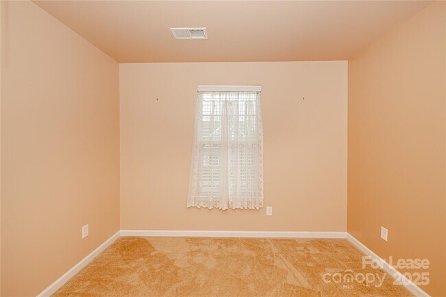 Building Photo - 7402 Dover Mill Dr SW